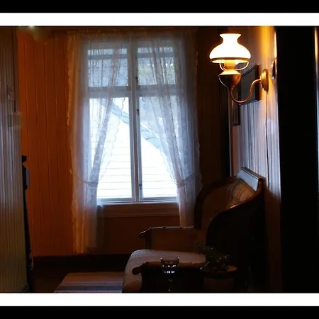 Paulsens Hotel Lyngdal