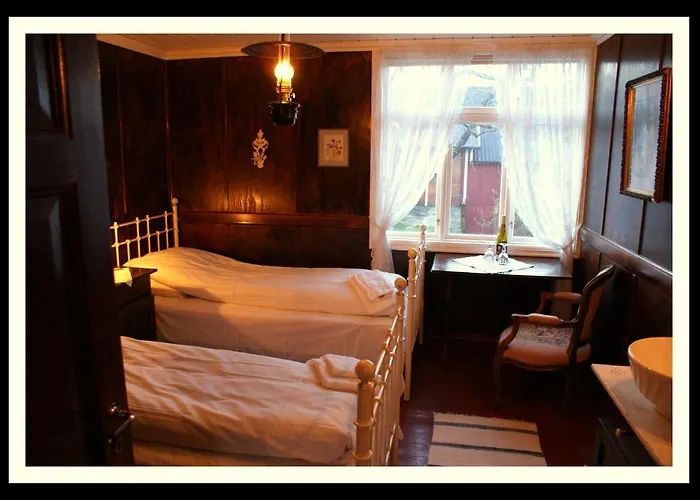 Paulsens 2* لينغدال